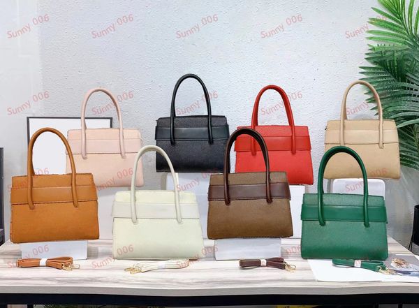 multi color embossed flower handbag designer shoulder bag luxury the tote bag practical high-end women's bag shopping totes
multi color embossed flower handbag designer shoulder bag luxury the tote bag practical high-end women's bag shopping totes