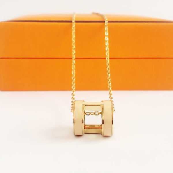 classic h designer necklace men's and women's fashion 18k gold luxury enamel with gift bag, Silver
classic h designer necklace men's and women's fashion 18k gold luxury enamel with gift bag, Silver