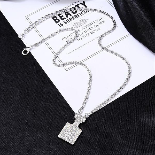 designer gold c-letter ccity pendant necklaces crysatal rhinestone choker brand chain necklaces for women man wedding party jewelry couple g, Silver
designer gold c-letter ccity pendant necklaces crysatal rhinestone choker brand chain necklaces for women man wedding party jewelry couple g, Silver