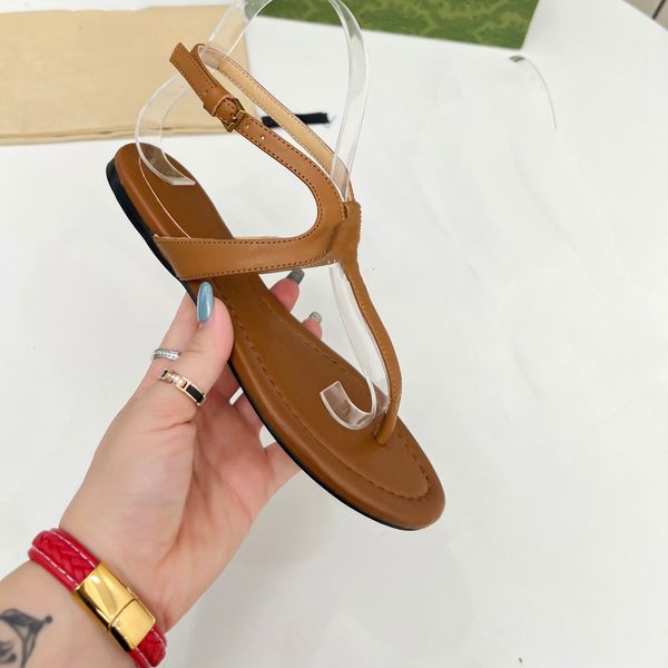 high end sandals cool and fashionable slippers with adjustable gold buckle for women in summerwith box, Black
high end sandals cool and fashionable slippers with adjustable gold buckle for women in summerwith box, Black