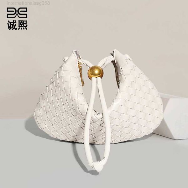 new fashion casual and versatile underarm bag small fresh women's single shoulder dumpling bag small bag
new fashion casual and versatile underarm bag small fresh women's single shoulder dumpling bag small bag