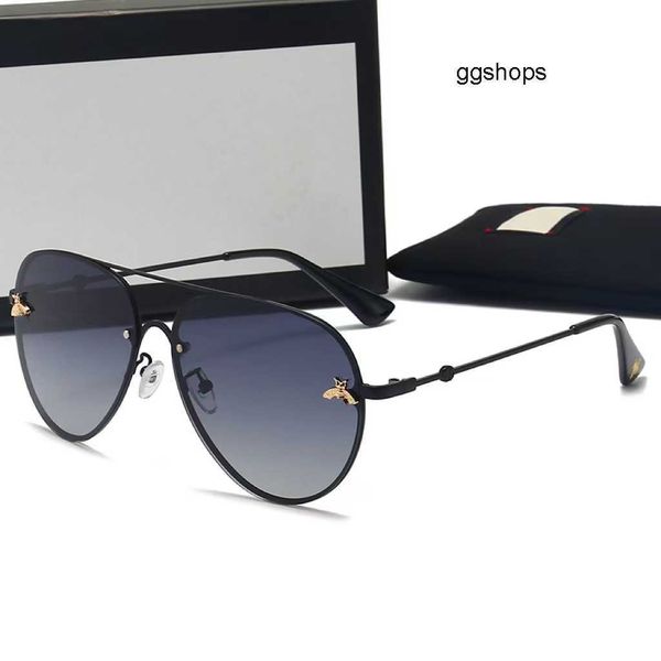 with ggly designer sunglasses for men and women paired small bees fashion trend driving outdoor travel uv clothing protection, White;black
with ggly designer sunglasses for men and women paired small bees fashion trend driving outdoor travel uv clothing protection, White;black