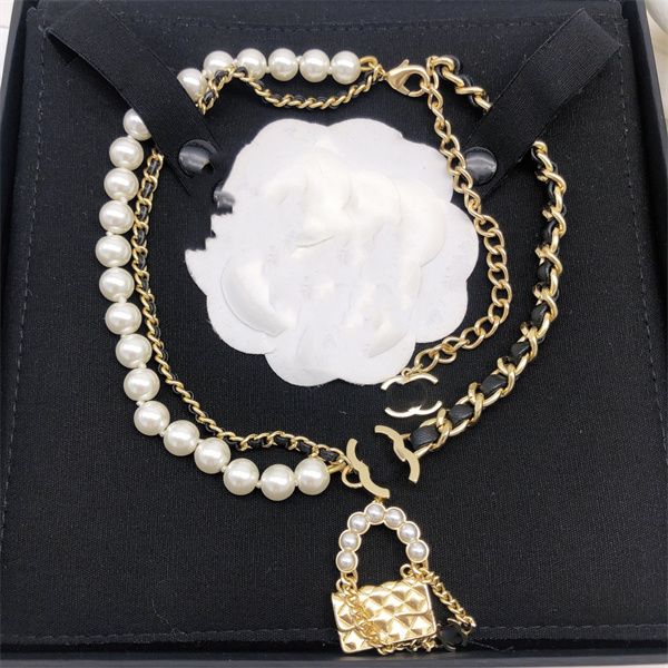 20 style c-letter ccity cuban link chain pendant pearl necklaces brand designer necklaces for women man wedding party choker jewelry 563, Silver
20 style c-letter ccity cuban link chain pendant pearl necklaces brand designer necklaces for women man wedding party choker jewelry 563, Silver
