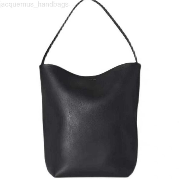 designer the row leather large capacity tote bag n / s park tote bag minimalist bucket shoulder
designer the row leather large capacity tote bag n / s park tote bag minimalist bucket shoulder