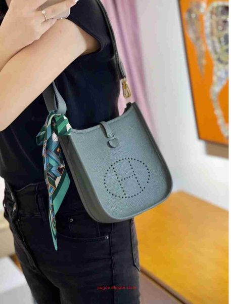 original h home evelynnss tote bags wholesale new color handsewn mini 16cm one shoulder diagonal straddle women's bag tc leather gold b
original h home evelynnss tote bags wholesale new color handsewn mini 16cm one shoulder diagonal straddle women's bag tc leather gold b