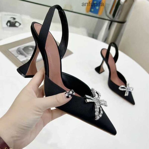 amina muaddi begum crystal-embellished buckle stain pumps shoes spool heels sandals women's luxury designers dress shoe evening slingba, Black
amina muaddi begum crystal-embellished buckle stain pumps shoes spool heels sandals women's luxury designers dress shoe evening slingba, Black