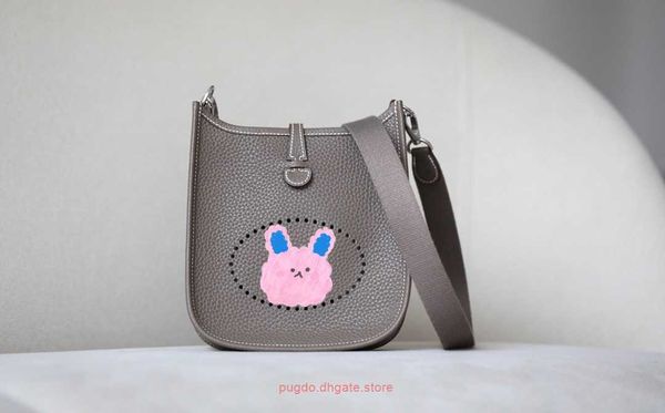 original h home evelynnss tote bags wholesale celebrity same style family mini bag bucket perforated tc cowhide one shoulder croevelynnssbod
original h home evelynnss tote bags wholesale celebrity same style family mini bag bucket perforated tc cowhide one shoulder croevelynnssbod