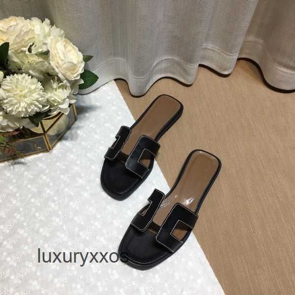 beach slipper leather oran slippers summer 2023 brand classic girl fashion shoes ladies designer flat sandal heel flip flops 9t8b
beach slipper leather oran slippers summer 2023 brand classic girl fashion shoes ladies designer flat sandal heel flip flops 9t8b