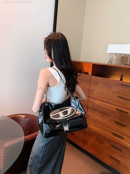 ins trendy fashion chain large capacity portable women's bag temperament single shoulder underarm women's bag british style textur
ins trendy fashion chain large capacity portable women's bag temperament single shoulder underarm women's bag british style textur