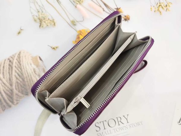 clutch bag layer cowhide women's long wallet 2021 new fashion embossed pattern handbag genuine leather women's zipper bag
clutch bag layer cowhide women's long wallet 2021 new fashion embossed pattern handbag genuine leather women's zipper bag