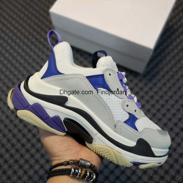 men 2023 triple women s designer casual shoes platform sneakers clear sole black white grey red pink blue royal neon green dad dhagte mens t, White;red
men 2023 triple women s designer casual shoes platform sneakers clear sole black white grey red pink blue royal neon green dad dhagte mens t, White;red