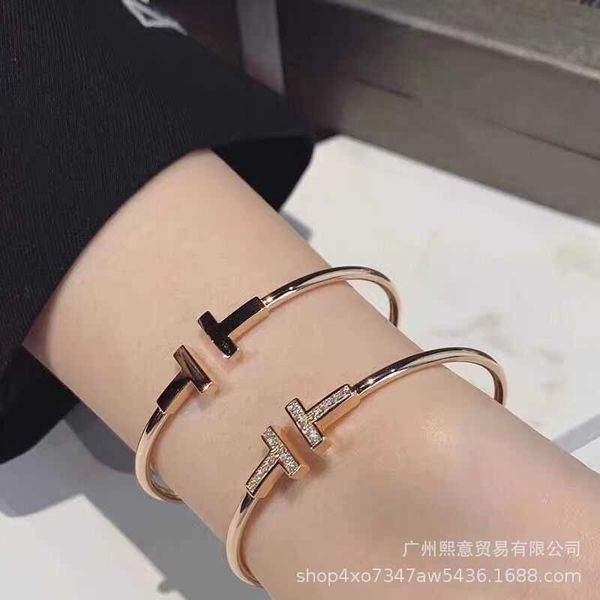 counter quality double t bracelet 18k rose gold white fritillaria inlaid with diamond no opening tiffay double lovers live broadcast with lo, Black
counter quality double t bracelet 18k rose gold white fritillaria inlaid with diamond no opening tiffay double lovers live broadcast with lo, Black