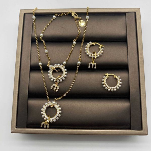 miao / miu family 2020 new m letter hanging asymmetric double-sided full diamond pearl earrings necklace bracelet female, Silver
miao / miu family 2020 new m letter hanging asymmetric double-sided full diamond pearl earrings necklace bracelet female, Silver