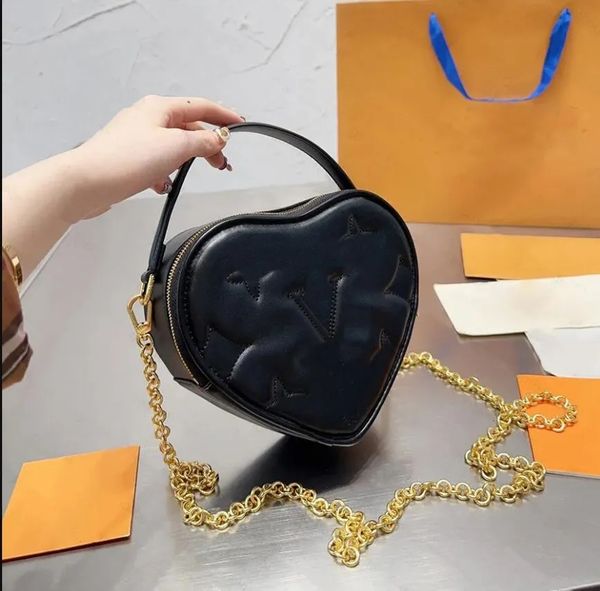 mini love bag pop my heart pouch monograms designer shoulder cosmetic bag crossbody holder wallet quilted soft leather purse gold chain love
mini love bag pop my heart pouch monograms designer shoulder cosmetic bag crossbody holder wallet quilted soft leather purse gold chain love