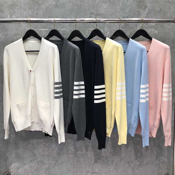 tb thom sweaters men women slim fit v-neck cardigans clothing fashion brand striped cotton spring autumn casual sweatercoat, White;black
tb thom sweaters men women slim fit v-neck cardigans clothing fashion brand striped cotton spring autumn casual sweatercoat, White;black