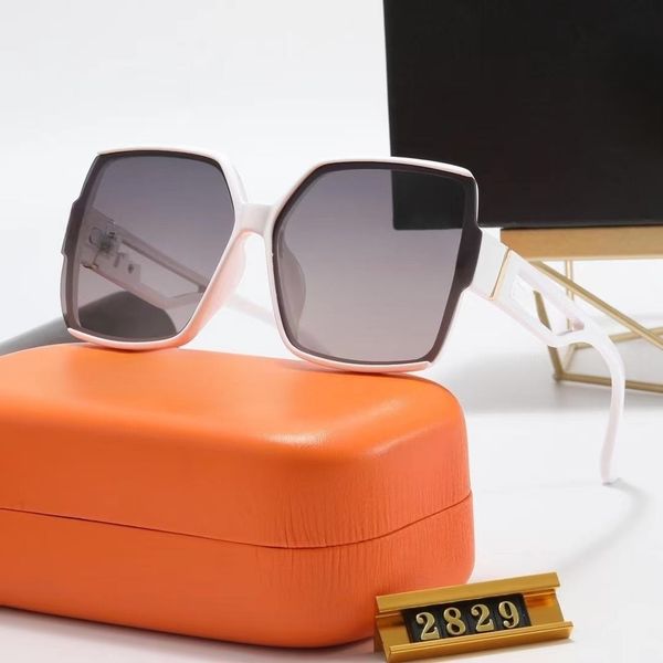brand designer sunglass men women hexagonal sunglasses flash mirror glass lens uv400 eyewear classic gradient sun glasses metal frame with b, White;black
brand designer sunglass men women hexagonal sunglasses flash mirror glass lens uv400 eyewear classic gradient sun glasses metal frame with b, White;black