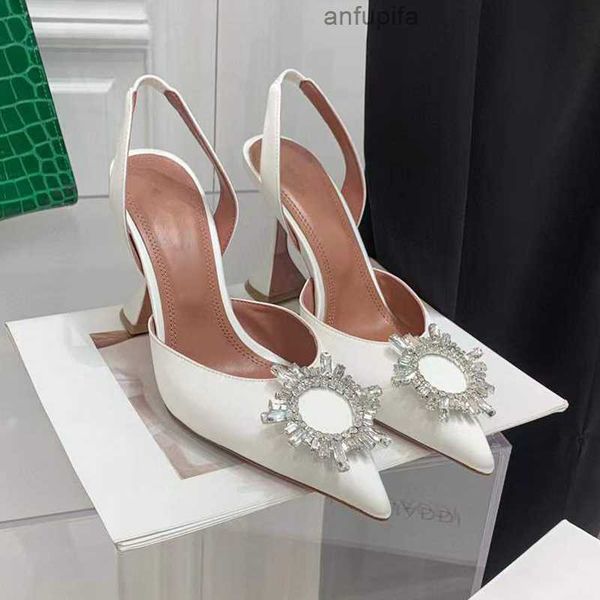 amina muaddi begum sunflower crystal-embellished buckle sandals high heeled shoes pointed toe women's luxury designers dress shoe eveni, Black
amina muaddi begum sunflower crystal-embellished buckle sandals high heeled shoes pointed toe women's luxury designers dress shoe eveni, Black