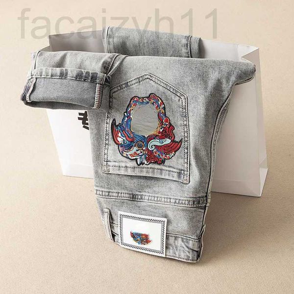 men's jeans designer designer oversized mens vers pants medusa embroidered denim trousers hip hop loose sweatpants x9p1 i06s, Blue
men's jeans designer designer oversized mens vers pants medusa embroidered denim trousers hip hop loose sweatpants x9p1 i06s, Blue