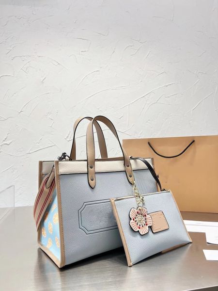 designer coch tote bag popular style letter cross body bag 5a quality winter shoulder bags fashion trend good match very nice gift
designer coch tote bag popular style letter cross body bag 5a quality winter shoulder bags fashion trend good match very nice gift