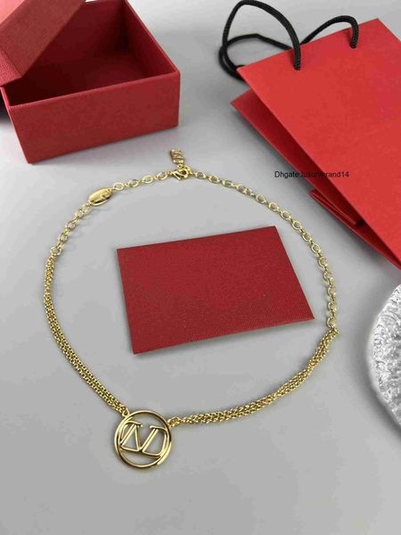 designer bracelet letter v jewelry necklace luxury women fashion jewelry pearl metal valentinoly day gift hkjhj, Silver
designer bracelet letter v jewelry necklace luxury women fashion jewelry pearl metal valentinoly day gift hkjhj, Silver