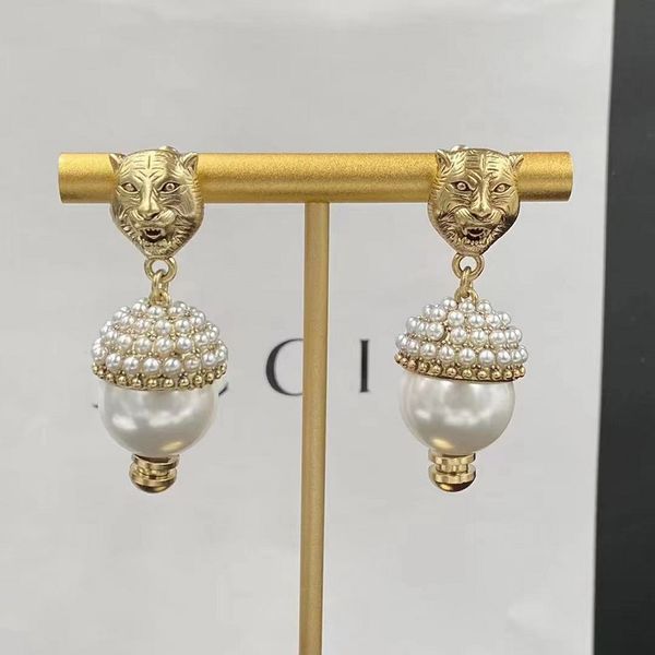 2023 new tiger head rhinestone pearl alphabet vintage earrings designer earrings 925 silver needle earrings, Golden;silver
2023 new tiger head rhinestone pearl alphabet vintage earrings designer earrings 925 silver needle earrings, Golden;silver