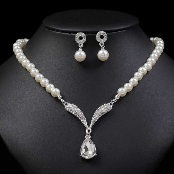 korean personalized pearl necklace earring set women's fashion temperament alloy plating bridal dress accessories crystal necklaces set, Silver
korean personalized pearl necklace earring set women's fashion temperament alloy plating bridal dress accessories crystal necklaces set, Silver