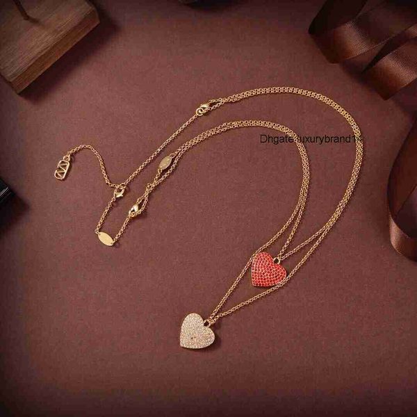 luxury brand necklace pendant designer fashion jewelry valentinoly man cjeweler letter v chain for men woman trendy necklaces jewellery ah1b, Silver
luxury brand necklace pendant designer fashion jewelry valentinoly man cjeweler letter v chain for men woman trendy necklaces jewellery ah1b, Silver