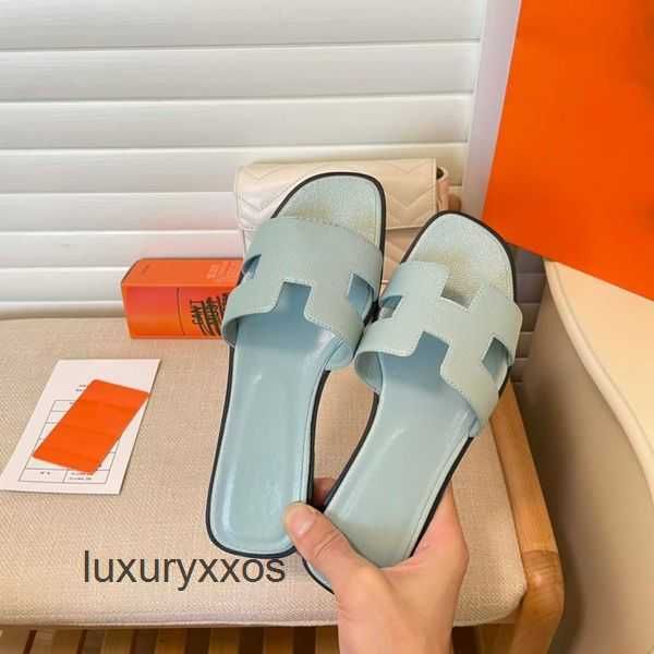 2023 girl oran designer slippers luxury slipper leather ladies summer flat shoes fashion beach women sandal h letter slides flip flops 785v
2023 girl oran designer slippers luxury slipper leather ladies summer flat shoes fashion beach women sandal h letter slides flip flops 785v