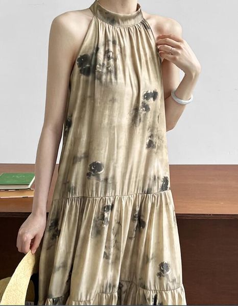 french high grade halo dyed halter dress summer temperament floral suspender skirt 3665, Black;gray
french high grade halo dyed halter dress summer temperament floral suspender skirt 3665, Black;gray