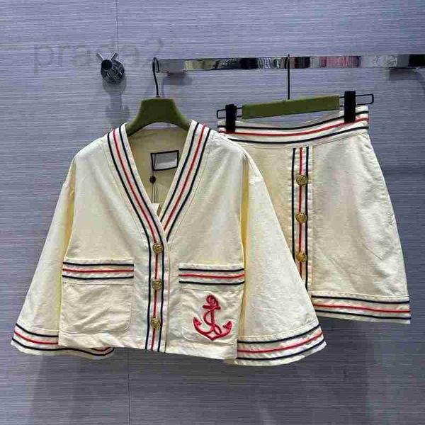 two piece dress designer women's jacket set women loose casual tracksuits 2023 summer autumn half sleeve button up with high waist skir, White
two piece dress designer women's jacket set women loose casual tracksuits 2023 summer autumn half sleeve button up with high waist skir, White