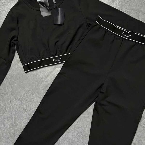 women's tracksuits designer summer tracksuit womens suit slim workout clothes luxury sweatpants long-sleeved t-shirt two-piebreathable, Gray
women's tracksuits designer summer tracksuit womens suit slim workout clothes luxury sweatpants long-sleeved t-shirt two-piebreathable, Gray