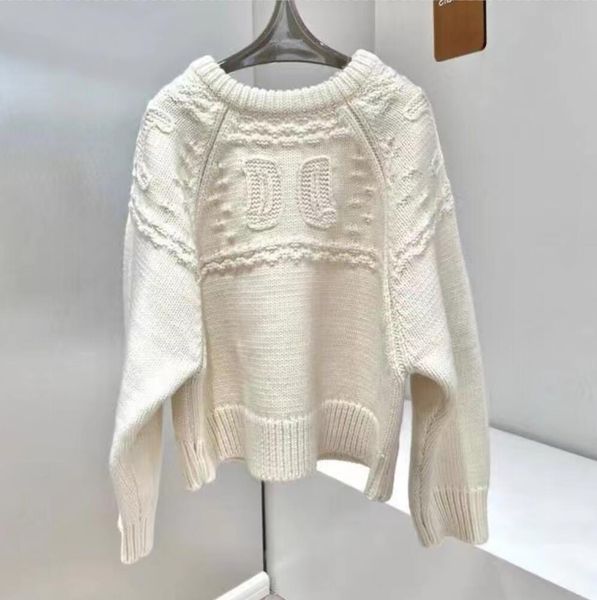 autumn-winter designer women sweater luxury knit loose jacquard patchwork outside wear casual fashion atmosphere, White;black
autumn-winter designer women sweater luxury knit loose jacquard patchwork outside wear casual fashion atmosphere, White;black