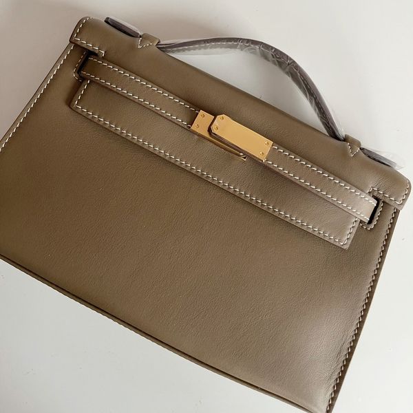 7a lock bag lady clutch handbag handmade luxury designer classic swift leather strapless
7a lock bag lady clutch handbag handmade luxury designer classic swift leather strapless