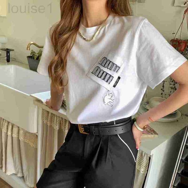 women's t-shirt designer high edition 23ss spring/summer new embroidery letter decorative pocket little rabbit round neck short sleeve, White
women's t-shirt designer high edition 23ss spring/summer new embroidery letter decorative pocket little rabbit round neck short sleeve, White