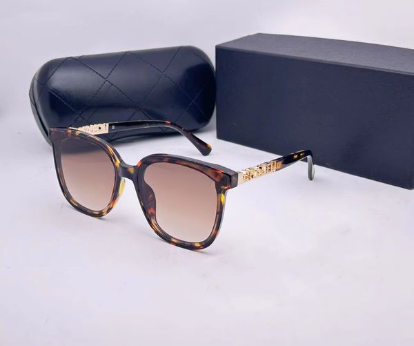 fashion designer sunglasses luxury letter womens mens goggle senior eyewear for women eyeglasses frame vintage metal sun glasses 8372, White;black
fashion designer sunglasses luxury letter womens mens goggle senior eyewear for women eyeglasses frame vintage metal sun glasses 8372, White;black