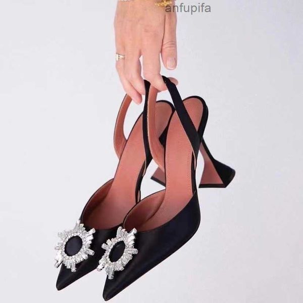 amina muaddi dress shoes lady sandals satin pointed slingbacks bowtie pumps crystal sunflower high heeled shoe 10cm womens luxury designer w, Black
amina muaddi dress shoes lady sandals satin pointed slingbacks bowtie pumps crystal sunflower high heeled shoe 10cm womens luxury designer w, Black