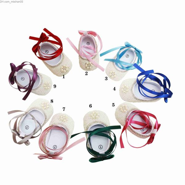 first walkers qyflyxue handmade pearl diamond baby newborn princess shoes daytime promotion shoes handmade diamond soft sole z230710
first walkers qyflyxue handmade pearl diamond baby newborn princess shoes daytime promotion shoes handmade diamond soft sole z230710