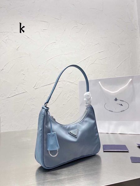 handbag factory clearance wholesale with gift box family hobo underarm bag for women
handbag factory clearance wholesale with gift box family hobo underarm bag for women