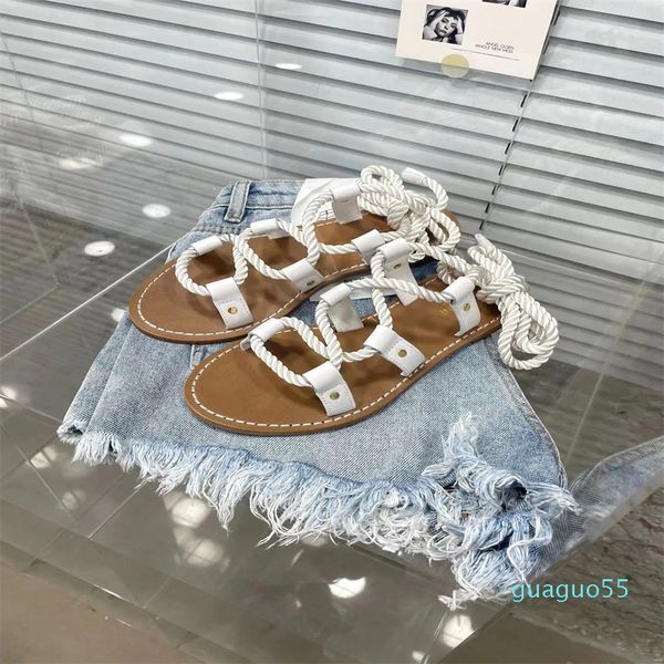 designer spring/summer latest retro strap sandals leather sole fashionable slippers shoes women's shoes, Black 
designer spring/summer latest retro strap sandals leather sole fashionable slippers shoes women's shoes, Black