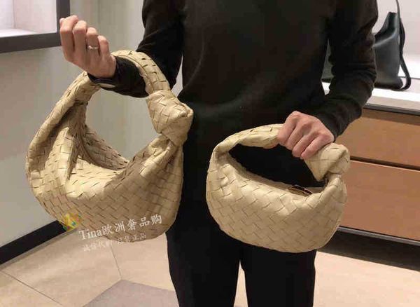 tote jodie bag bottegas handbag designer spot underarm mini knotted monk single shoulder portable women's crossbody venetas bags zc
tote jodie bag bottegas handbag designer spot underarm mini knotted monk single shoulder portable women's crossbody venetas bags zc