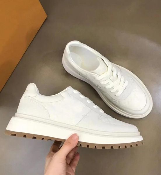 luxury brands abbesses v men sneakers shoes men genuine leather grained calfskin embossed skateboard walking man rubber lug sole derby train, Black
luxury brands abbesses v men sneakers shoes men genuine leather grained calfskin embossed skateboard walking man rubber lug sole derby train, Black