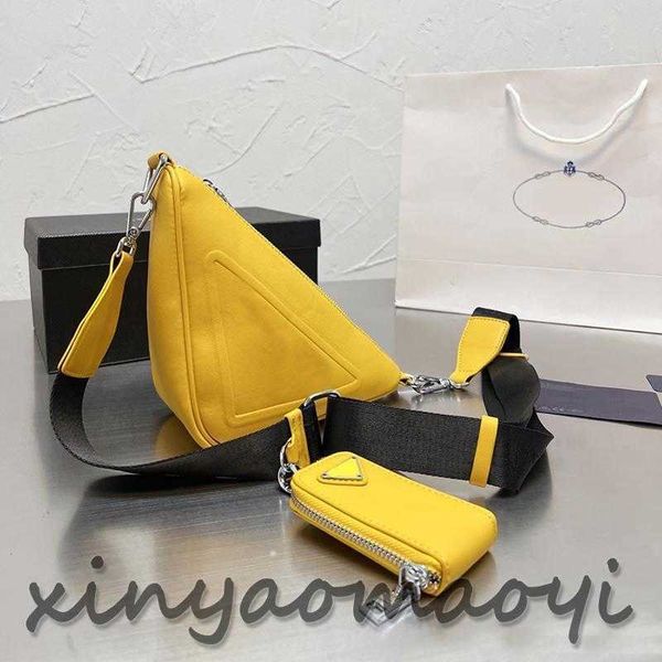 designer shoulder bag leather triangle solid color purse style 2-in-1 fashion courier bag soft leather crossbody bag v103491 yellow
designer shoulder bag leather triangle solid color purse style 2-in-1 fashion courier bag soft leather crossbody bag v103491 yellow