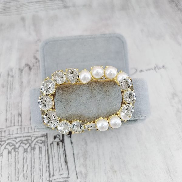 designer double letter brooch 18k gold plated fashion elegant brand pins brooches for women wedding gift jewelry accessorie, Gray
designer double letter brooch 18k gold plated fashion elegant brand pins brooches for women wedding gift jewelry accessorie, Gray