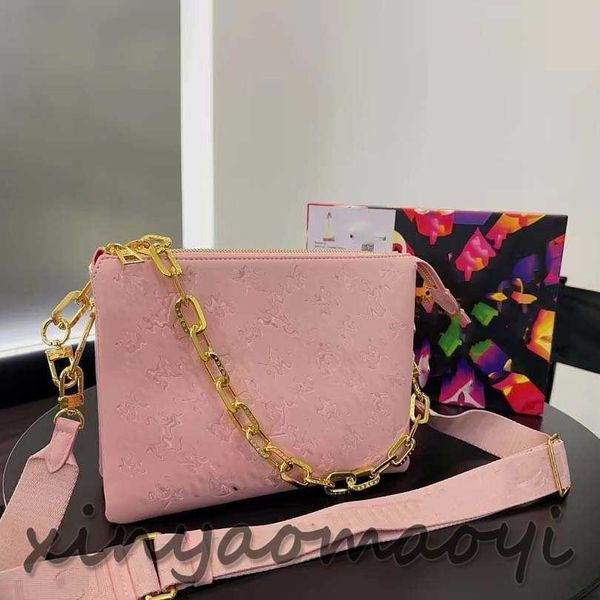 evening bags designer crossbody bag lambskin three-layer bag spring and summer new square bag v104261-104260 black
evening bags designer crossbody bag lambskin three-layer bag spring and summer new square bag v104261-104260 black