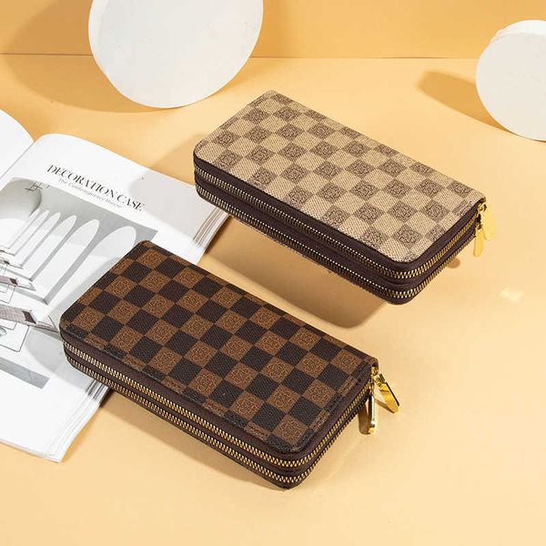 wallet women 2022 new fashion printed chessboard large capacity handbag double zip mobile bag
wallet women 2022 new fashion printed chessboard large capacity handbag double zip mobile bag