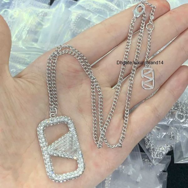 luxury designer jewelry pendant necklaces charm love v women luxury pendants lovers valentinoly chain khx2, Silver
luxury designer jewelry pendant necklaces charm love v women luxury pendants lovers valentinoly chain khx2, Silver