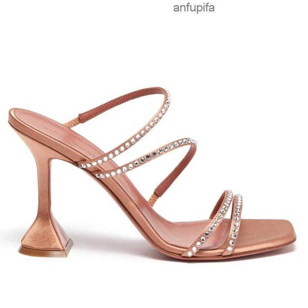 luxury designer amina muaddi sandals new clear begum glass pvc crystal transparent slingback sandal heel pumps naima embellished amber satin, Black
luxury designer amina muaddi sandals new clear begum glass pvc crystal transparent slingback sandal heel pumps naima embellished amber satin, Black
