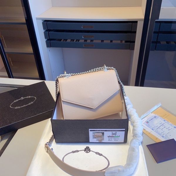 women bags star same style monochrome chain bag fashion shopping satchels shoulder bags hobo handbag crossbody messenger bags leather luxury
women bags star same style monochrome chain bag fashion shopping satchels shoulder bags hobo handbag crossbody messenger bags leather luxury