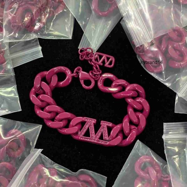 luxury designer bracelet charm bracelets elegant fashion chain valentinoly mother women girls couple holiday birthday party gifts chains kh3, Golden;silver
luxury designer bracelet charm bracelets elegant fashion chain valentinoly mother women girls couple holiday birthday party gifts chains kh3, Golden;silver