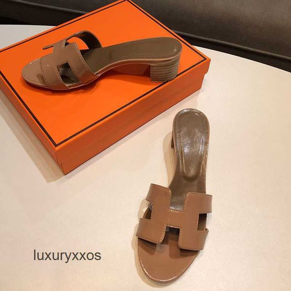 heel slippers designer slipper 2023 girl oran oasis sandal h summer black shiny round head wooden one piece thick shoes beach outer female n
heel slippers designer slipper 2023 girl oran oasis sandal h summer black shiny round head wooden one piece thick shoes beach outer female n